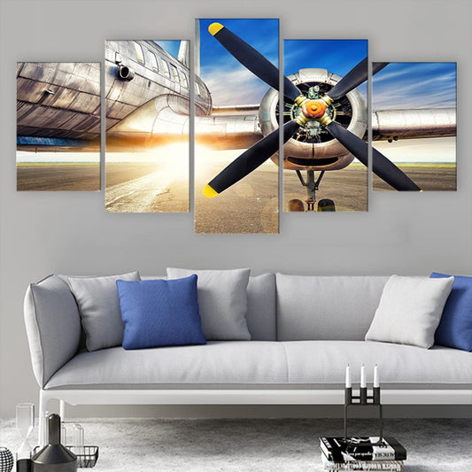 Vintage airplane propeller — detailed canvas wall art for living room, blending rustic metal texture with classic aviation charm.