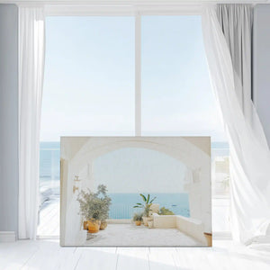 Neutral coastal wall decor bringing airy and calming seaside mood to interiors